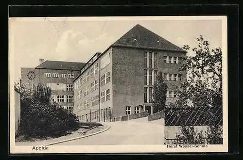 AK Apolda, Horst-Wessel-Schule mit Einfahrt