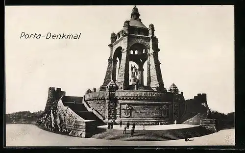 AK Porta Westfalica, Totalansicht des Porta-Denkmals