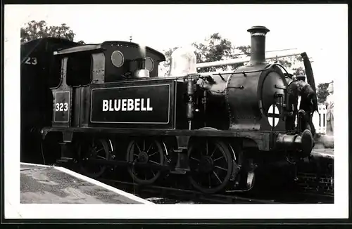 Fotografie britische Eisenbahn, Dampflok, Lokomotive Bluebell Nr. 323