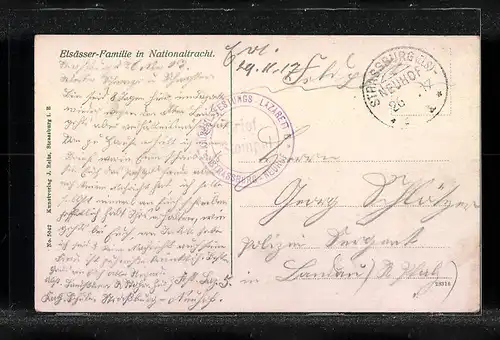 AK Eine Elsässer Familie in Nationaltracht beim netten Zusammensein in der guten Stube