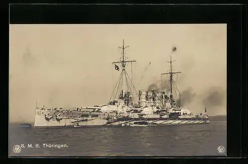 AK SMS Kriegsschiff Thüringen heizt die Kessel an