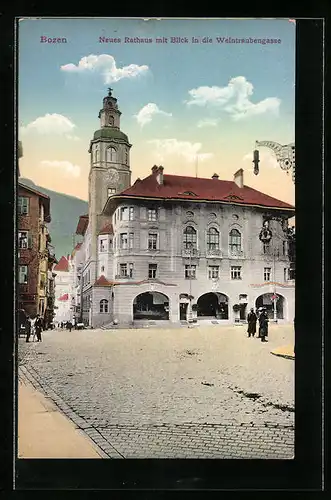 AK Bozen, Neues Rathaus mit Blick in die Weintraubengasse