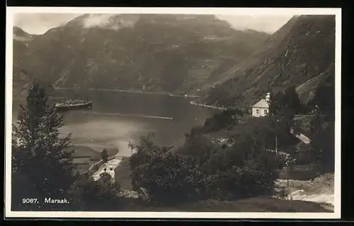 AK Maraak, Partie mit Kirche am Fjord