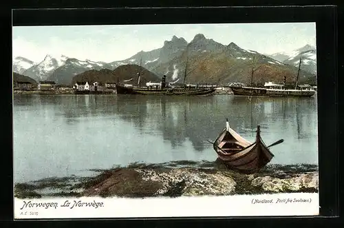 AK Svolvaer, Ortspartie mit Dampfern