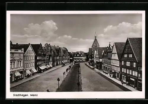 AK Stadthagen, Markt mit Fachwerkhäusern