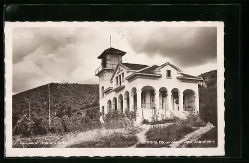 AK G. Djoumaia, Das Jägerheim