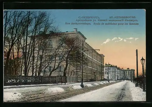 AK St.-Pétersbourg, Rue Archyereiskaya, Ecole du médécine pour les femmes