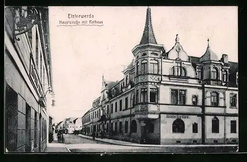 AK Elsterwerda, Hauptstrasse mit Rathaus
