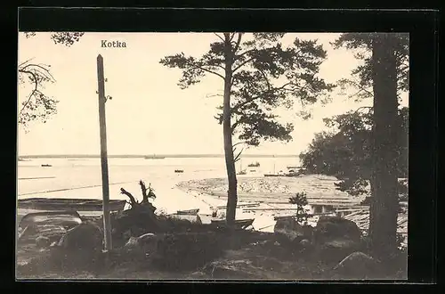 AK Kotka, Uferpartie mit Booten