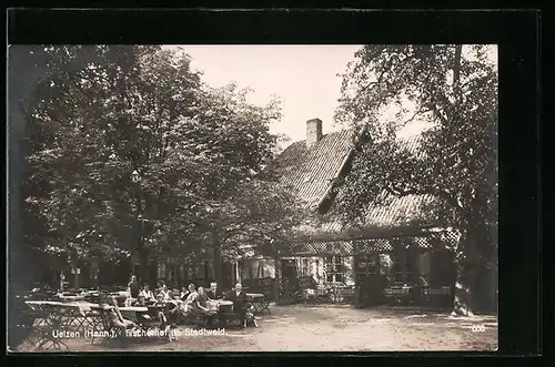 AK Uelzen /Hann., Gasthaus Fischerhof im Stadtwald, Gartenansicht
