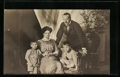 AK Grossherzog von Hessen-Darmstadt mit Familie