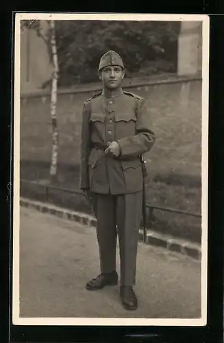 AK Schweizer Infanterist mit Bajonett in Feldgrau