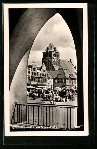 AK Greifswald, Blick über den Markt zur Marienkirche