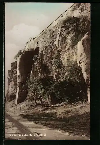 AK Waldeck, Felsenwand der Burg