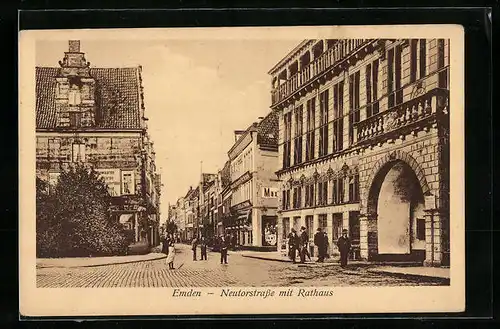 AK Emden, Neutorstrasse mit Rathaus