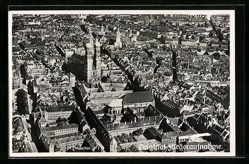 AK München, Fliegeraufnahme von der Stadt