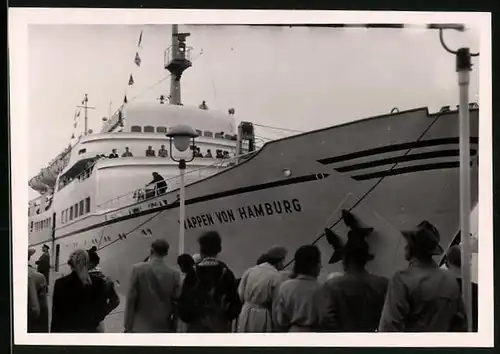Fotografie Dampfer - Passagierschiff Wappen von Hamburg