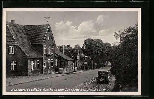 AK Schönwalde i. Holst., Gasthaus zum Landhaus mit Auto