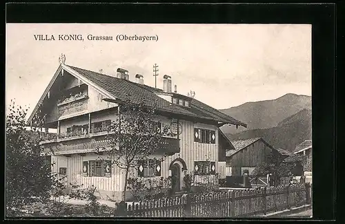 AK Grassau /Obb., Villa König und Blick auf die Berge