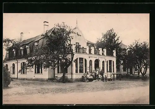 AK Malente-Gremsmühlen, Gasthaus zum Prinzenholz, Strassenansicht