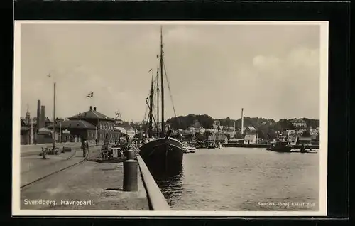 AK Svendborg, Havnparti mit Segelschiff