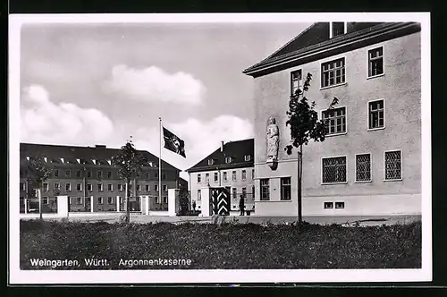 AK Weingarten /Württ., Haupteingang Argonnenkaserne