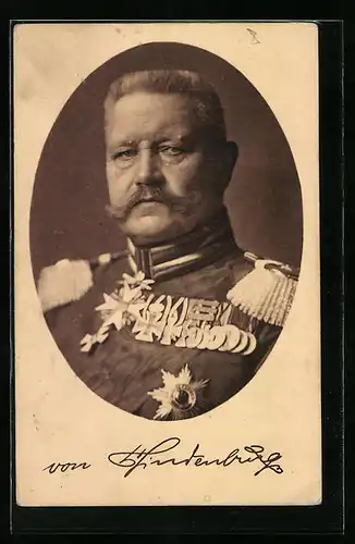 AK Paul von Hindenburg, Portrait des Reichspräsidenten mit vielen Orden an der Uniform