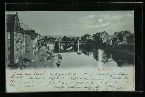 Mondschein-AK Cassel, Flusspartie mit Fuldabrücke, Stadtansicht