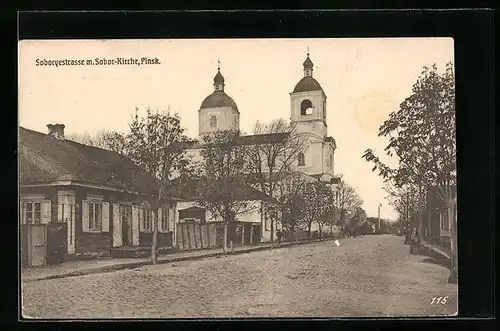 AK Pinsk, Soboryestrasse mit Sobor-Kirche