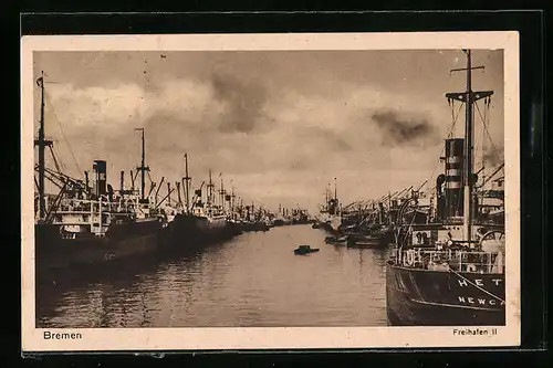 AK Bremen, Freihafen II mit Dampfschiffen