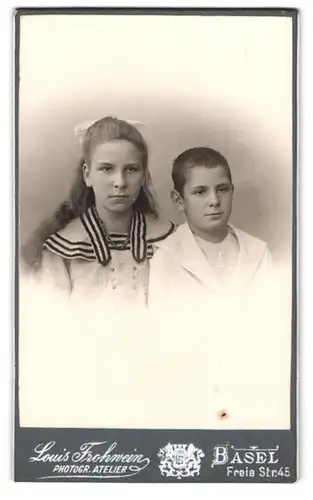 Fotografie Louis Frohwein, Basel, Freie Str. 45, Portrait niedliches Kinderpaar in Matrosenkleidung