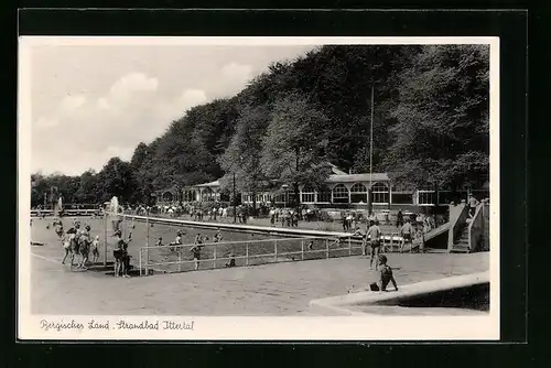 AK Ittertal, Strandbad mit Badegästen