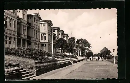 AK Zinnowitz / Ostseebad, Promenade mit Villen