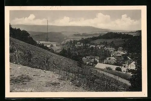 AK Ruhrberg / Eifel, Totale vom Berg aus gesehen