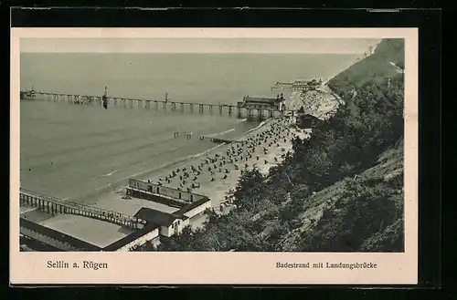 AK Sellin a. Rügen, Badestrand mit Landungsbrücke