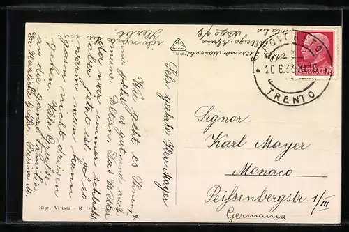 AK Nago, Ortsansicht mit Strasse und Bergpanorama