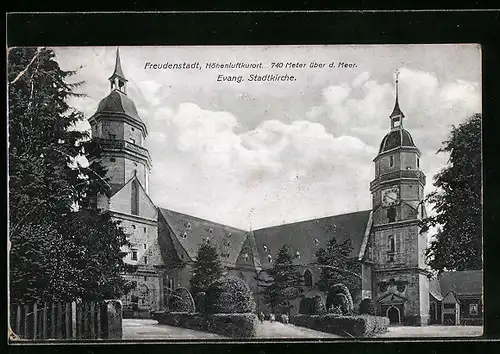 AK Freudenstadt, an der Evang. Stadtkirche
