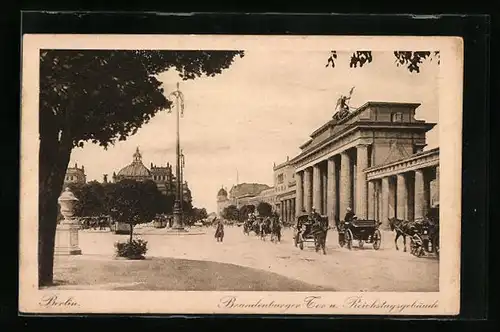 AK Berlin, Brandenburger Tor und Reichstagsgebäude