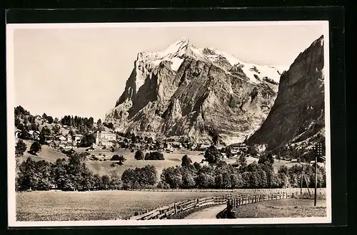 AK Grindelwald, Totalansicht mit Wetterhorn