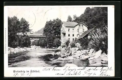 AK Tiefenstein /Albthal, Flusspartie mit Brücke und Gasthaus zur Post