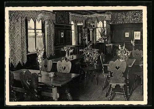 AK Rothenburg o. T., Burg-Cafe und Weinstube am Burgtor, Innenansicht