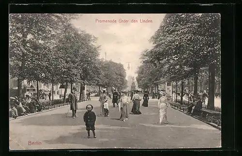 AK Berlin, Promenade Unter den Linden mit Spaziergängern