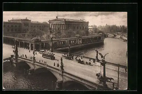AK Berlin, Nationalgalerie und Friedrichsbrücke