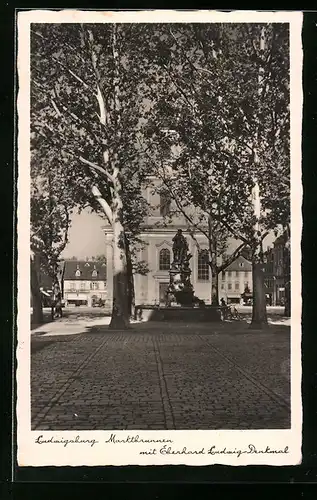 AK Ludwigsburg, Marktbrunnen mit Eberhard Ludwig-Denkmal