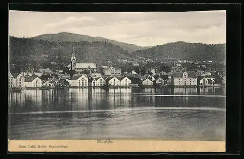 AK Molde, Blick vom Wasser auf die Ortschaft