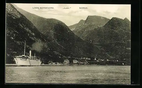 AK Loen /Nordfjord, Passagierschiff vor der Küste