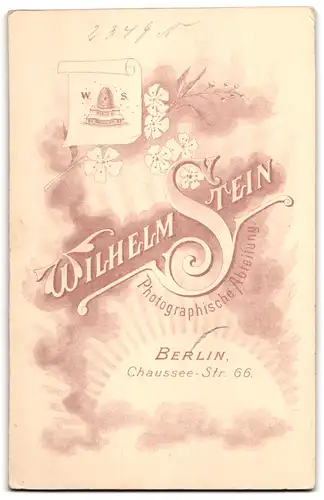 Fotografie Wilhelm Stein, Berlin, Chausseestrasse 66, Junges Paar in eleganter Kleidung