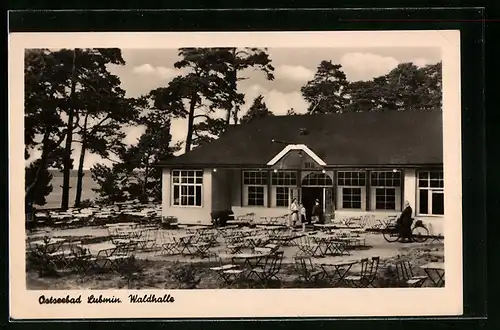 AK Lubmin, Aussenbereich der Waldhalle mit Sitzplätzen