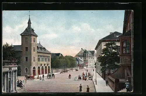 AK Giessen, Spaziergänger auf dem Brandplatz