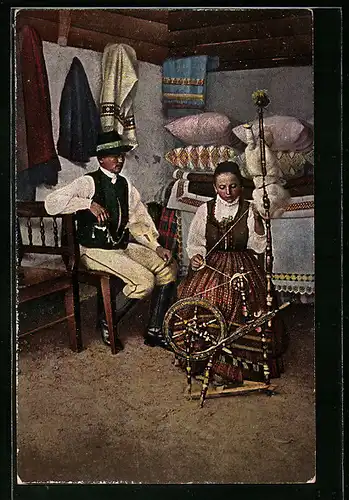 AK Paar in Székler Tracht in der Stube mit Spinnrad